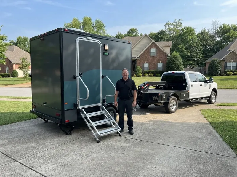 Luxury Restroom Trailers in Hendersonville, TN
